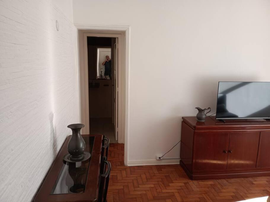 Comodidade No Meio De Copacabana Apartamento