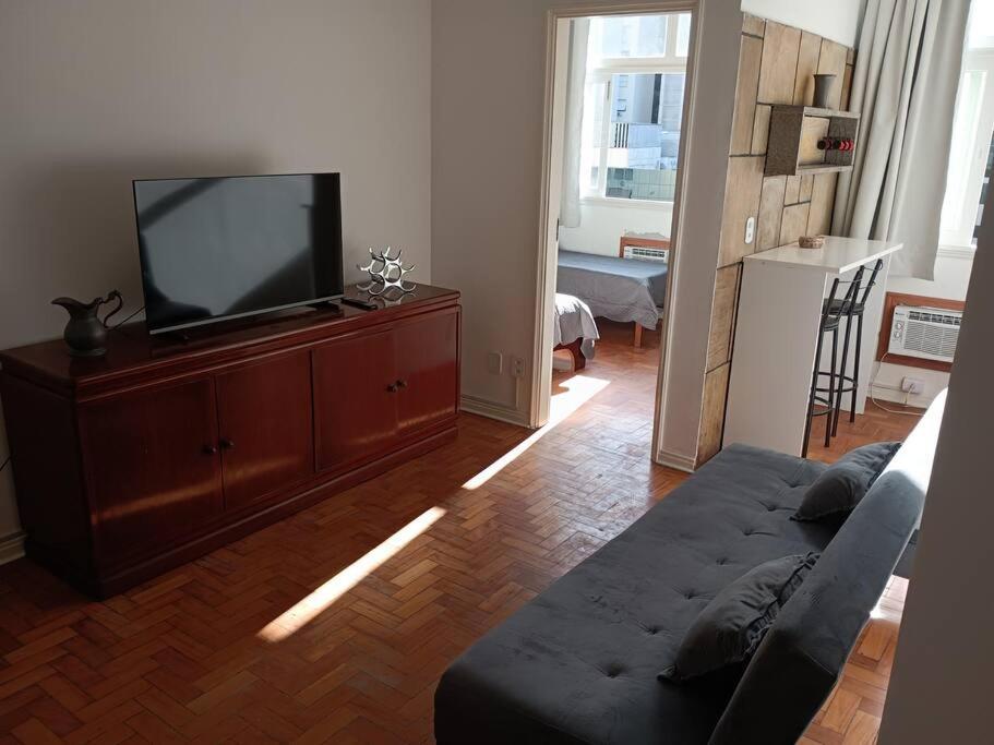 Comodidade No Meio De Copacabana Apartamento *